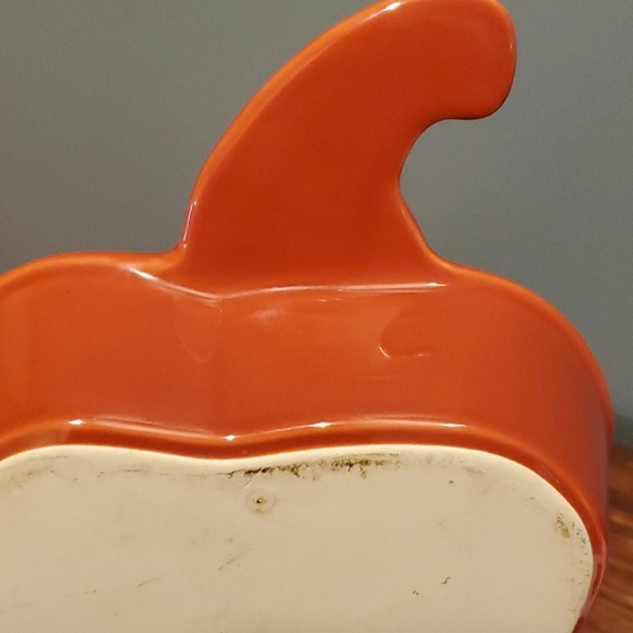 Chantal Chili Pepper Dish - Picture 7 of 10